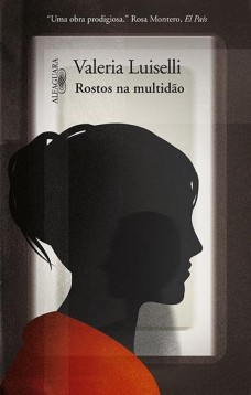 Rostos na multidão